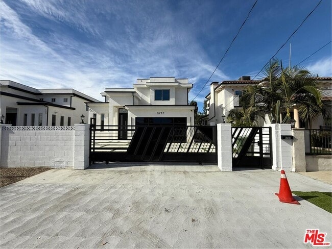 Building Photo - 6717 Sunnyslope Ave