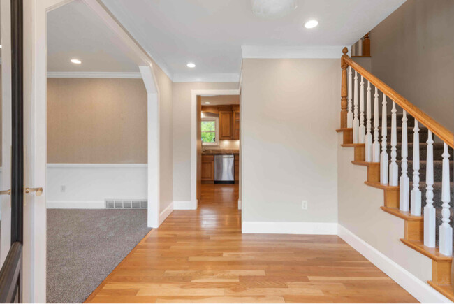 Building Photo - 3528 S 900 E