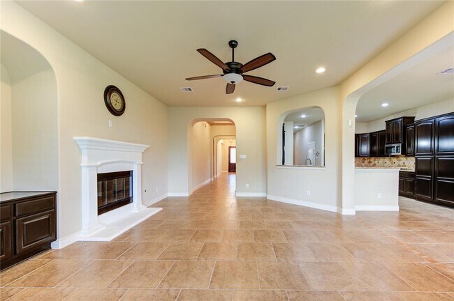 Building Photo - 23911 Milazzo Dr