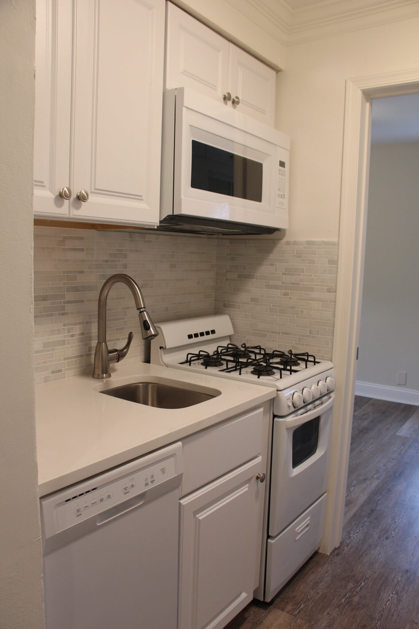 Building Photo - 720 N Monroe St