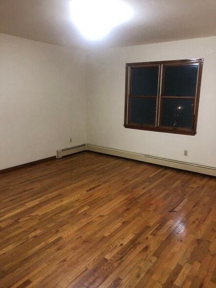 Building Photo - 114 Lawton St