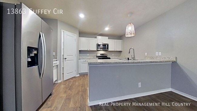Building Photo - 13863 Guffey Cir