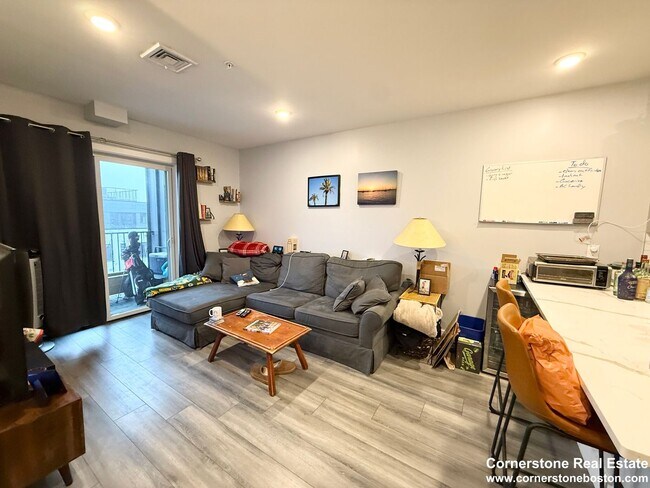 Building Photo - SOUTH BOSTON LUXURY BUILDING - ELEVATOR - ROOFDECK - GARAGE PARKING AVAILABLE