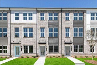 Building Photo - 1422 Creekside Cir NW