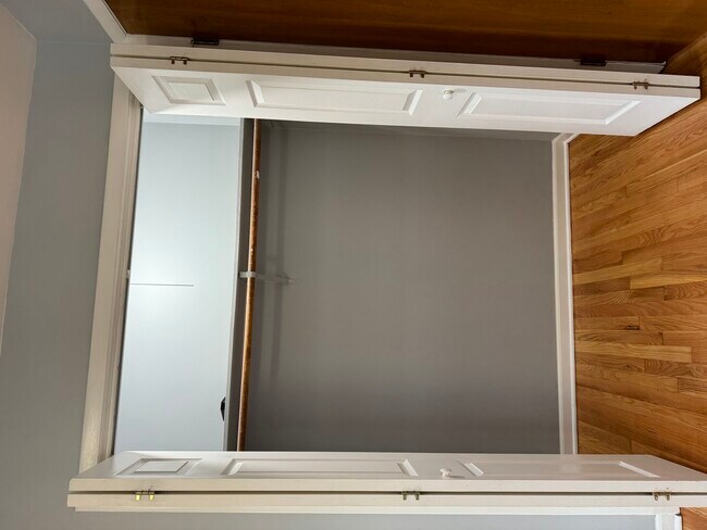 Building Photo - 10300 S Ave F