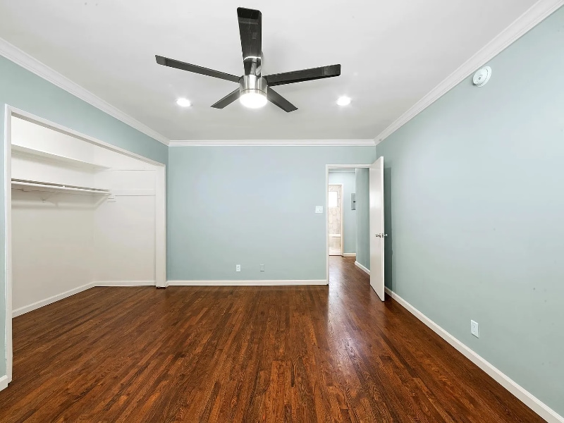 Building Photo - 1023 Hayworth Ave