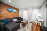 Building Photo - 19 Clark St