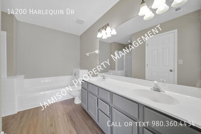 Building Photo - 14200 Harlequin Dr