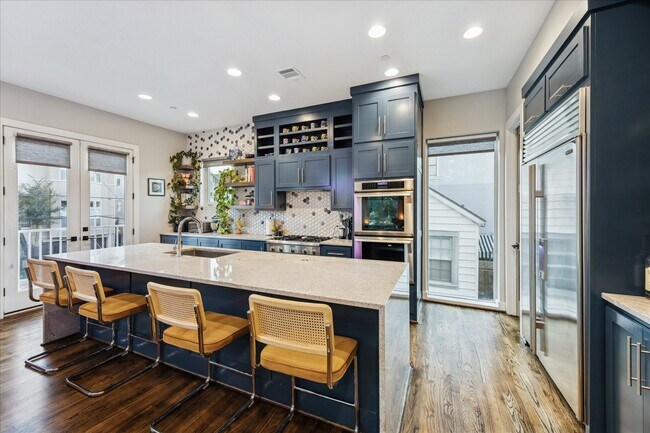 Building Photo - 1822 Morse St