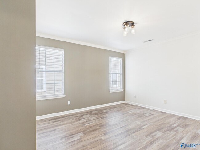 Building Photo - 263 Waters Edge Ln