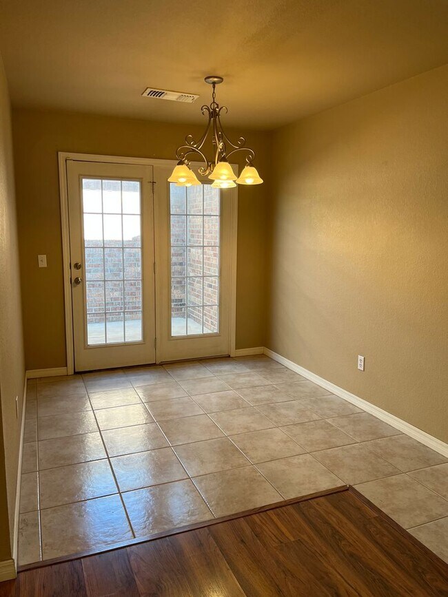 Building Photo - 2800 Steve's Way