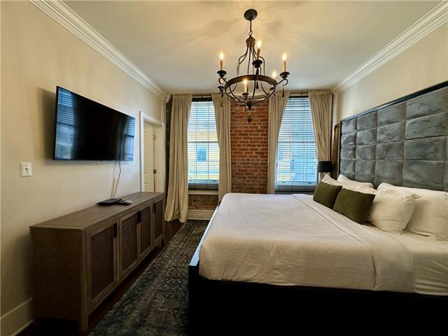 Building Photo - 508 Toulouse St