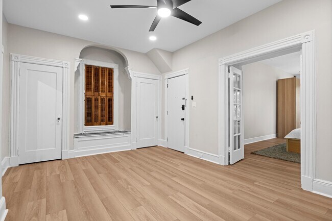 Building Photo - 938 Avenue C