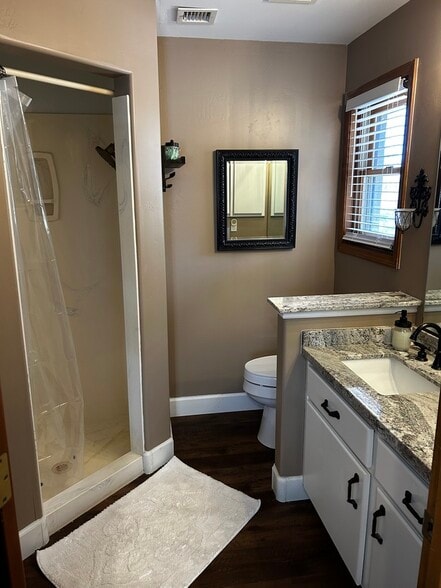 Building Photo - 2630 W Tall Oaks Ct