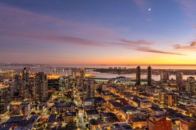 Building Photo - 702 Broadway-SI FL13-ID1251881P