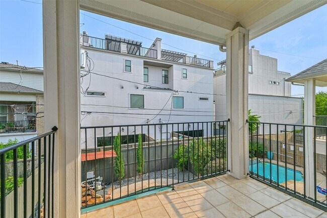 Building Photo - 5453 Fairdale Ln