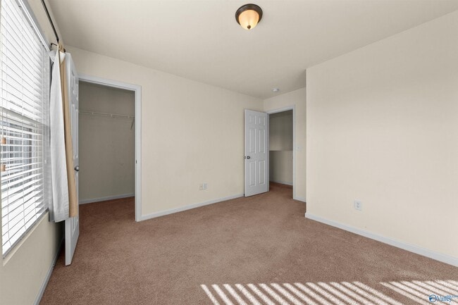 Building Photo - 313 Mertle Dr