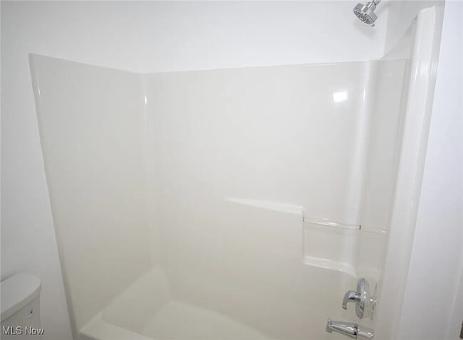 Building Photo - 2198 Noble Rd