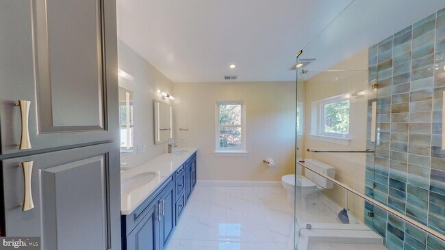 Building Photo - 11 Indian Spring Dr