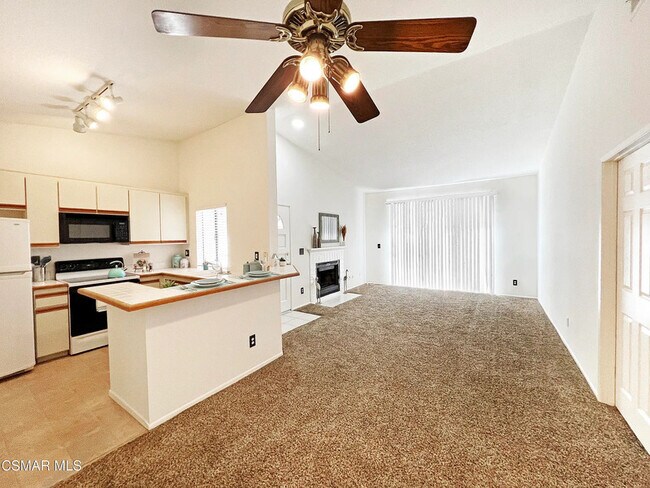 Building Photo - 2390 Pleasant Way