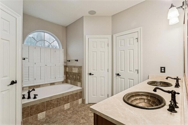 Building Photo - 2088 Timbercreek Ln