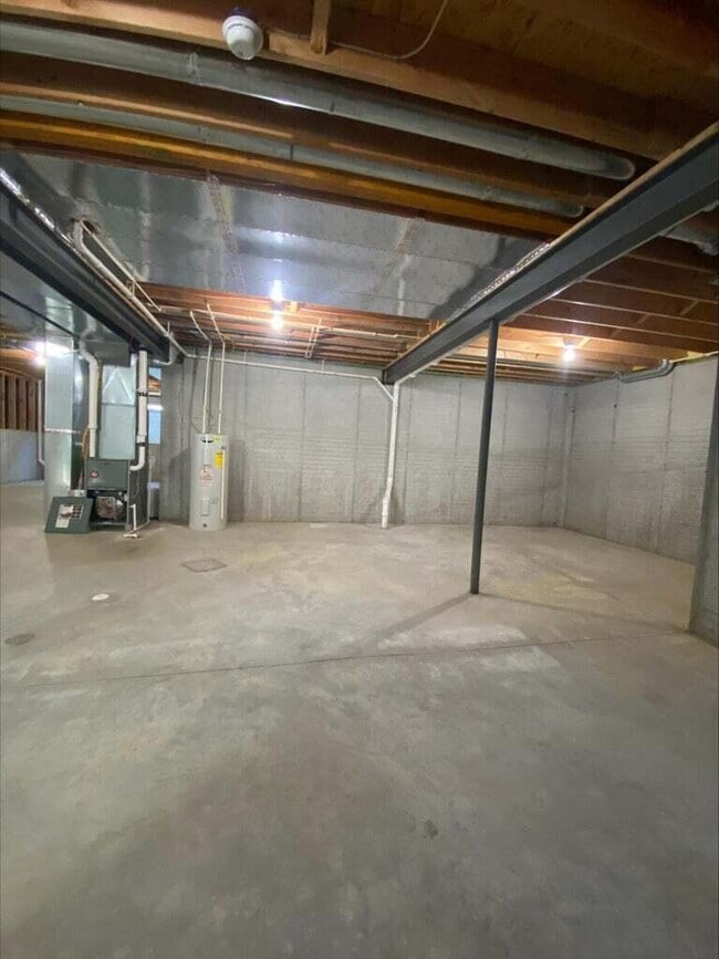 Building Photo - 6026 Heather Bluff Dr