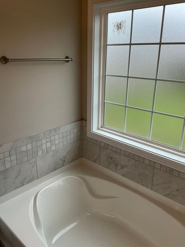 Building Photo - 804 Waldon Ct