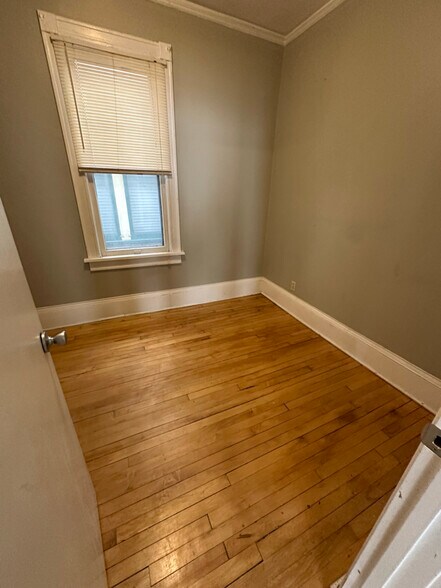 Building Photo - 2816 N Fratney St