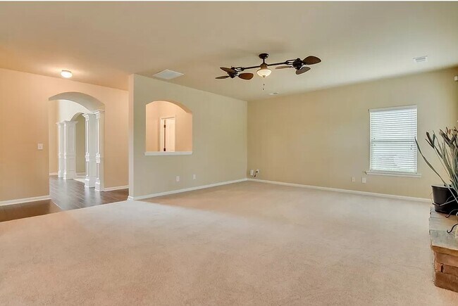 Building Photo - 151 Seaton Ave