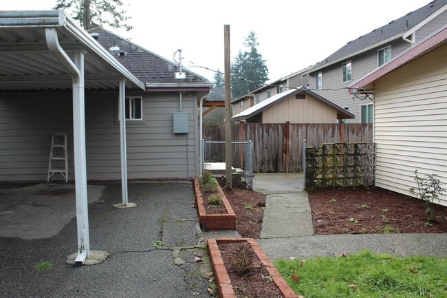 Building Photo - 26412 106th Ave SE