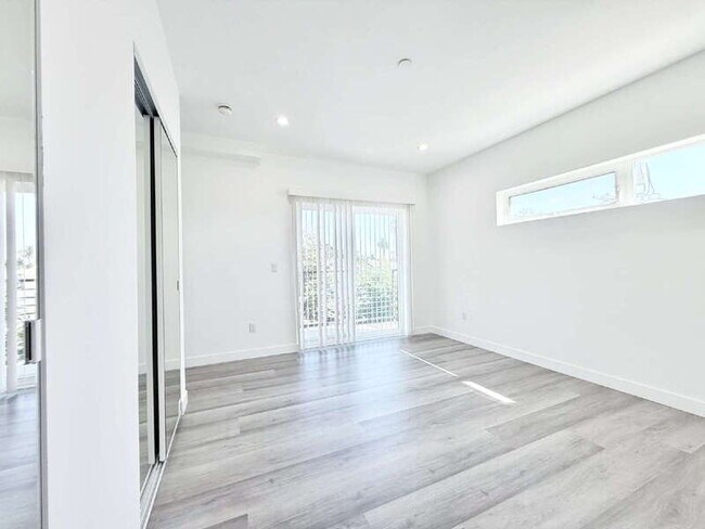Building Photo - 1258 Leighton Ave