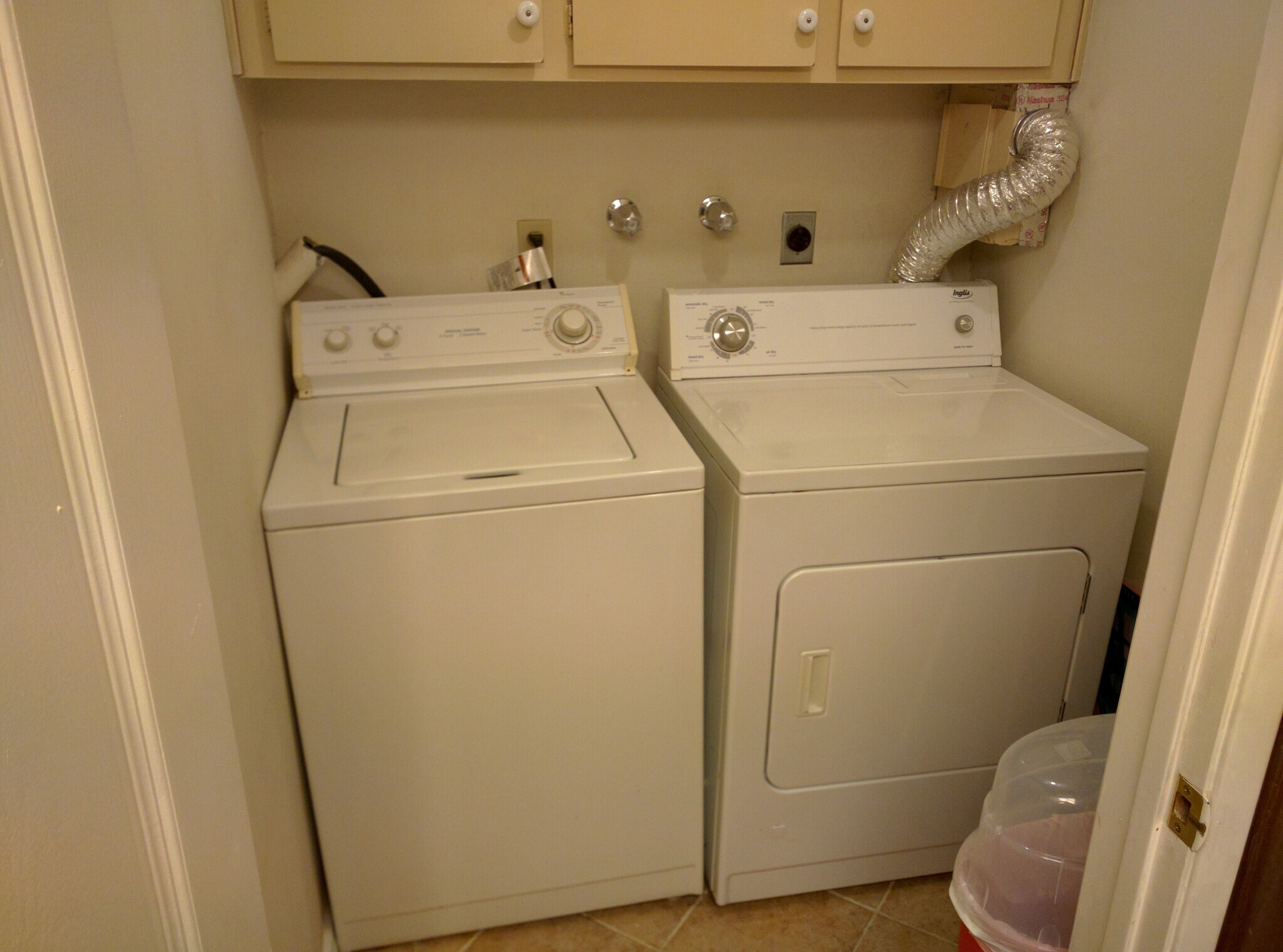 Washer & Dryer in the unit - 4430 Noble Ave