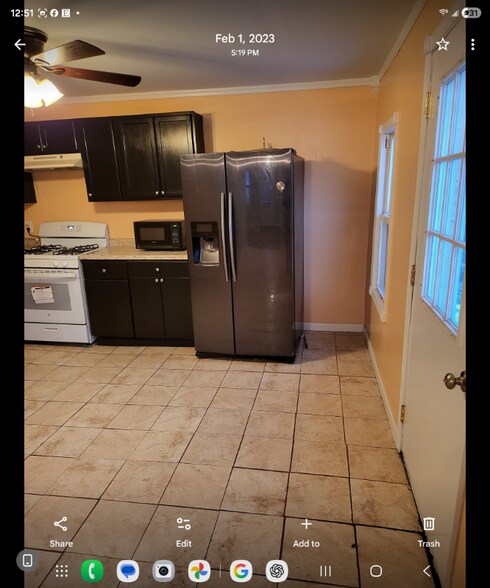 Building Photo - 107 Canaan St