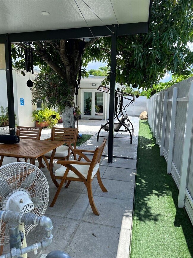 Building Photo - 6174 W 14th Ct