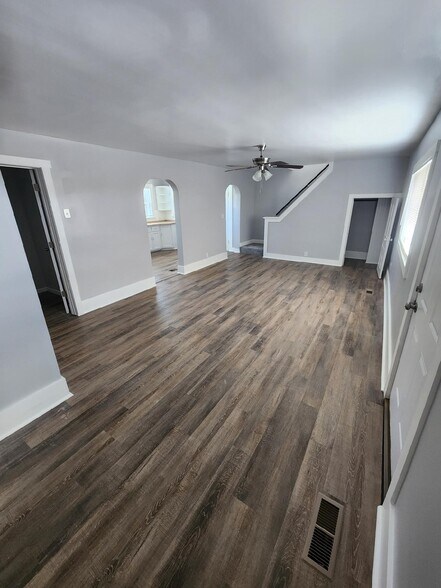 Building Photo - 4696 Harriet Ln