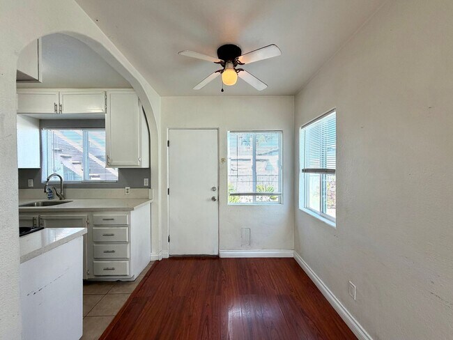 Building Photo - Now available 1bed/1bath unit in Normal Heights!