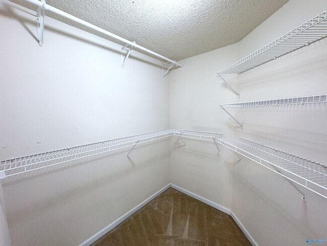 Building Photo - 120 Clover Ridge Dr