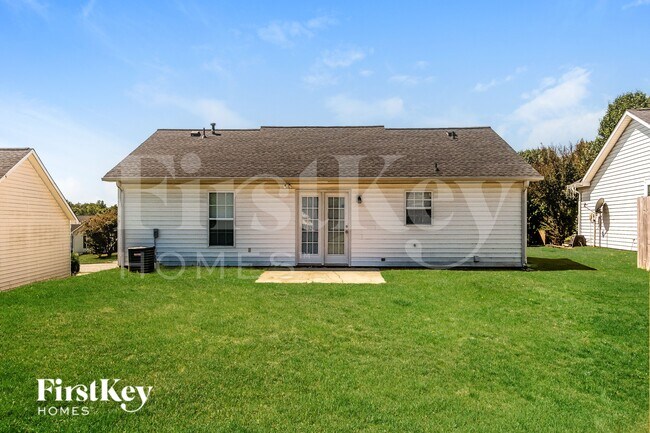 Building Photo - 2466 Shadow Valley Rd