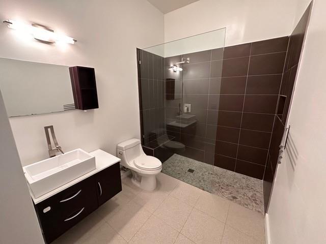 Building Photo - 560 Dutch Valley Rd NE