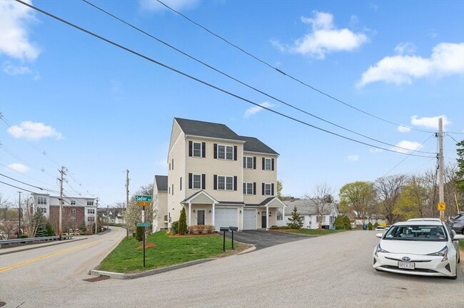 Building Photo - 1 Sadler Ave