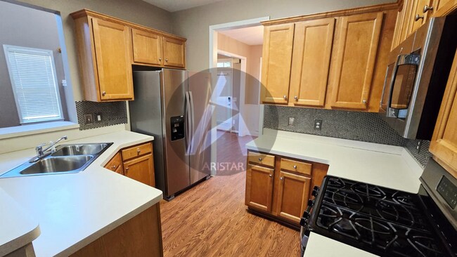 Building Photo - 223 Elmbrook Ln