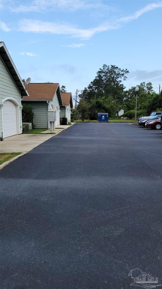 Building Photo - 1010 N Hayne St