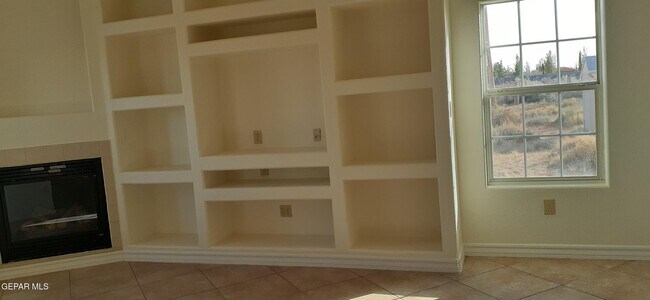 Building Photo - 5466 Buffalo Creek Dr