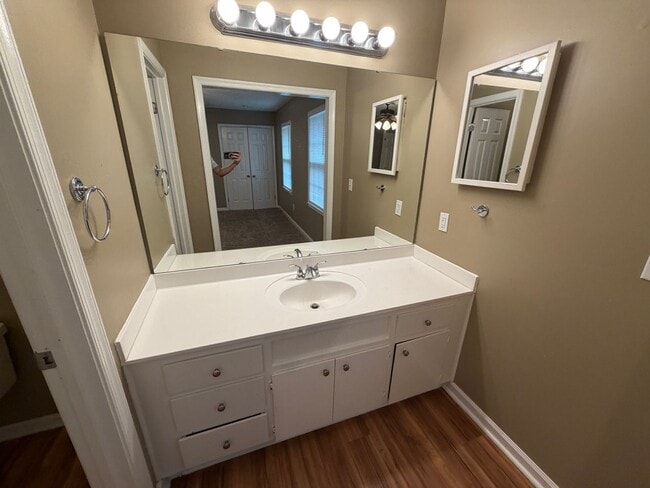 Building Photo - 103 Wenwood Cir