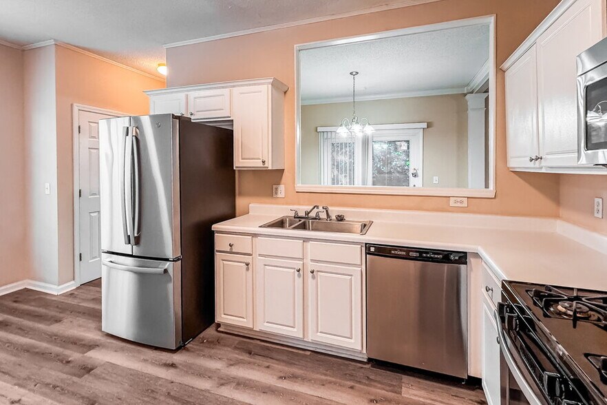 Building Photo - 4108 Glenaire Way NW