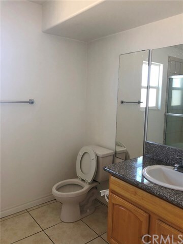 Building Photo - 700 N Hill Pl