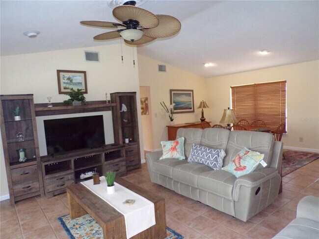 Building Photo - 1412 Grebe Ct