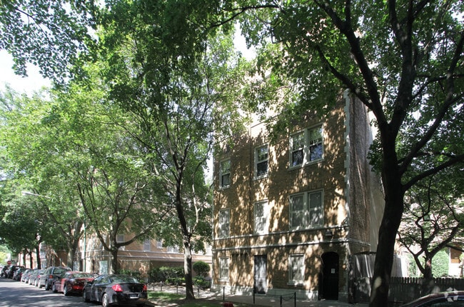 Building Photo - 5301-5323 S Kimbark Ave