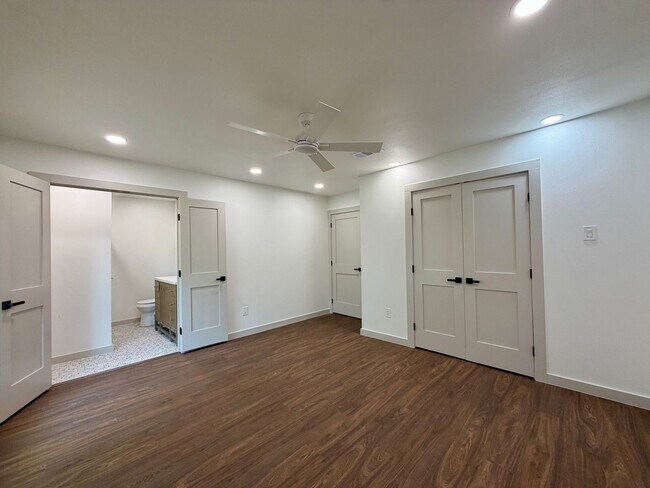 Building Photo - 10801 Rick Dr