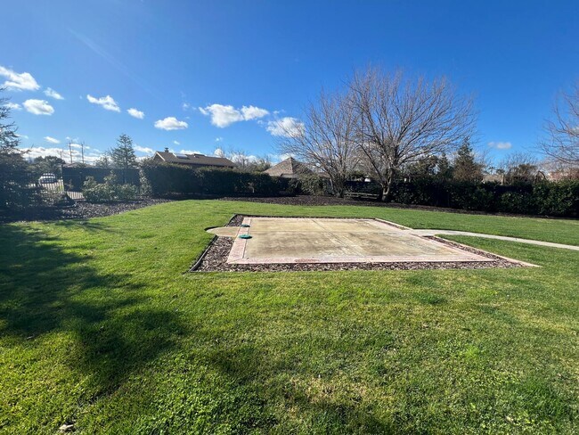 Building Photo - Extremely rare Fair Oaks Ranch executive r...